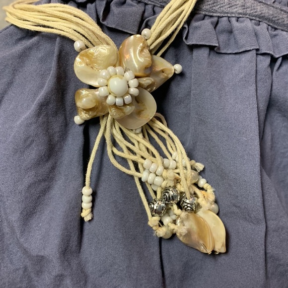 Beautiful Shell Necklace - Picture 4 of 7